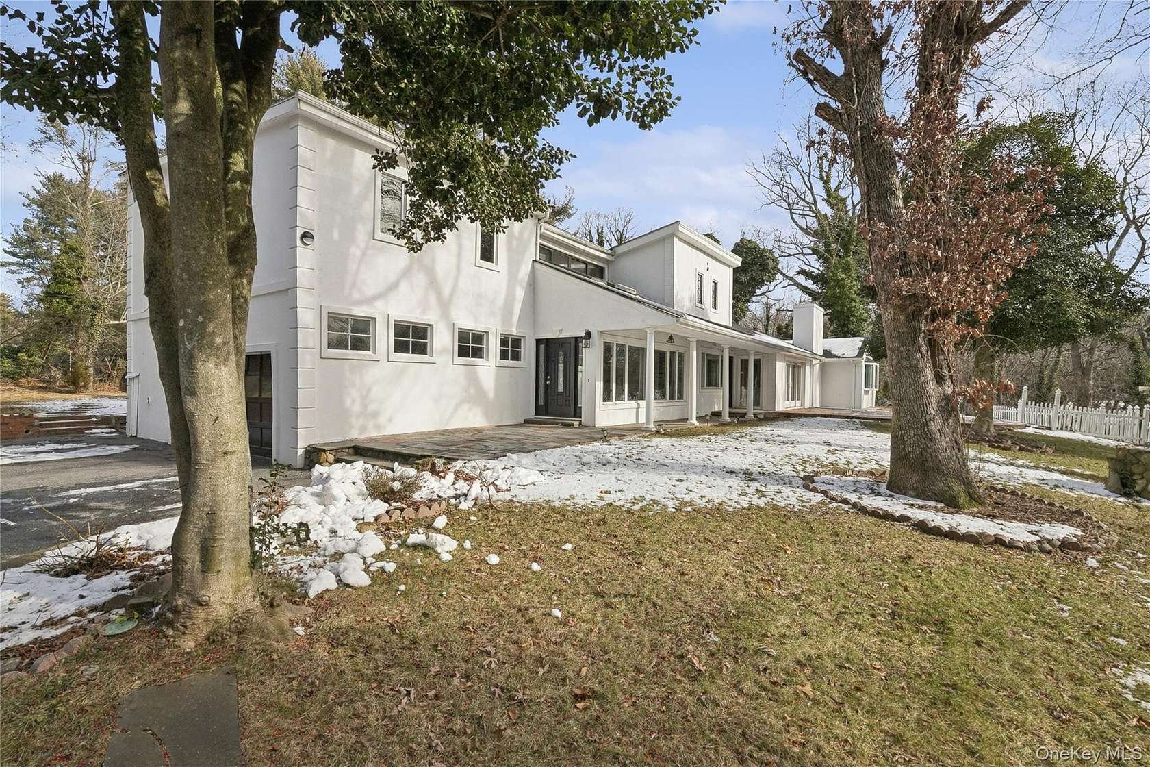 1.62 Acres of Residential Land with Home for Sale in Cold Spring Harbor, New York