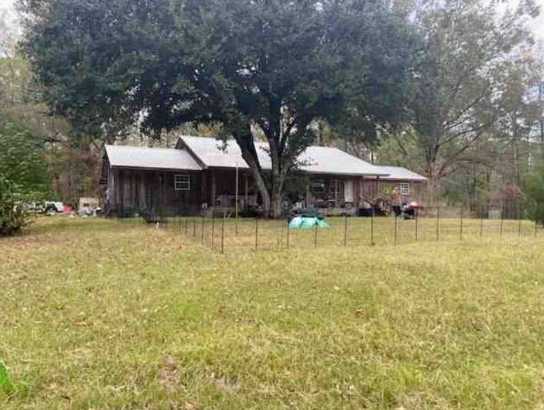 2 Acres of Residential Land with Home for Auction in Utica, Mississippi