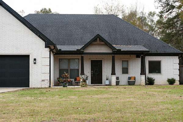 4 Acres of Land with Home for Sale in Benton, Arkansas