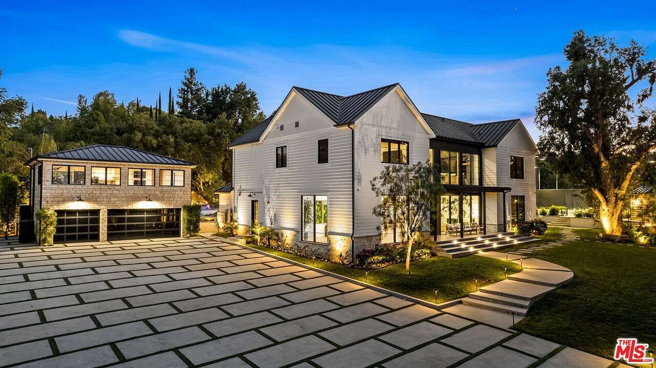 1.64 Acres of Land with Home for Sale in Tarzana, California