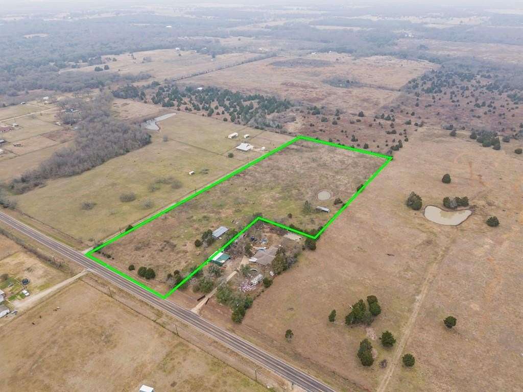 9 Acres of Land for Sale in Kemp, Texas