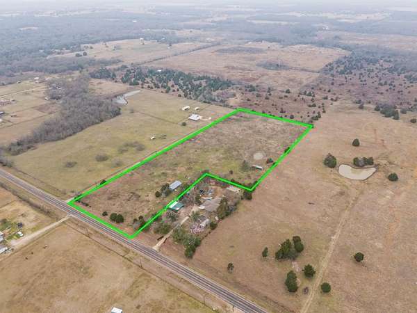 9 Acres of Land for Sale in Kemp, Texas