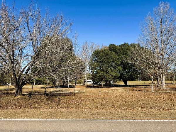 6 Acres of Residential Land for Sale in Lumberton, Mississippi