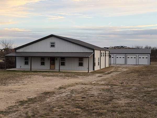 3 Acres of Residential Land with Home for Sale in Aledo, Texas