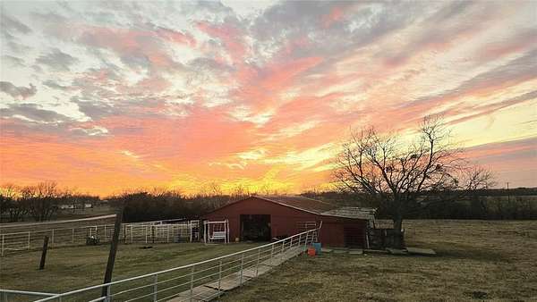 3 Acres of Residential Land with Home for Lease in Bonham, Texas