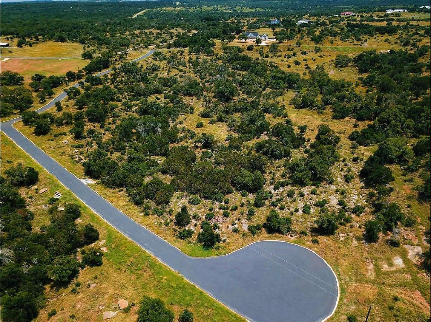 5 Acres of Land for Sale in Round Mountain, Texas