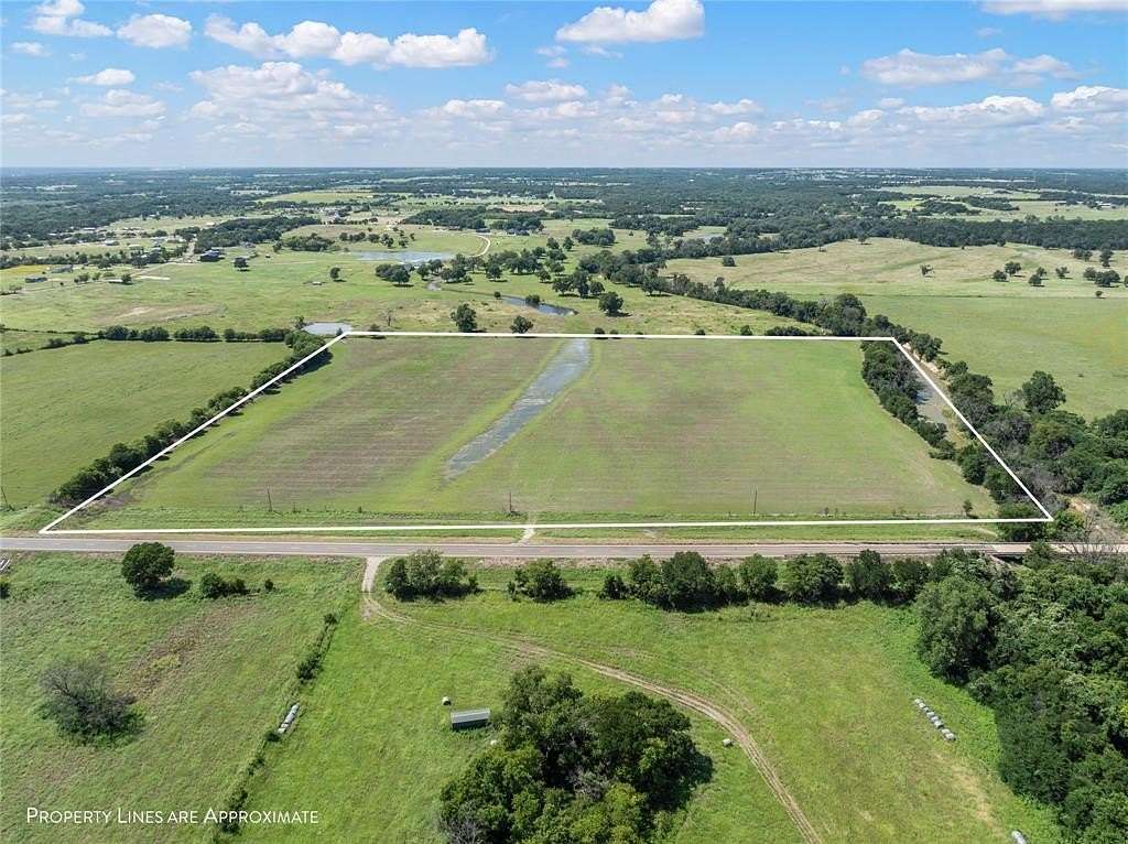 30 Acres of Land for Sale in Waco, Texas