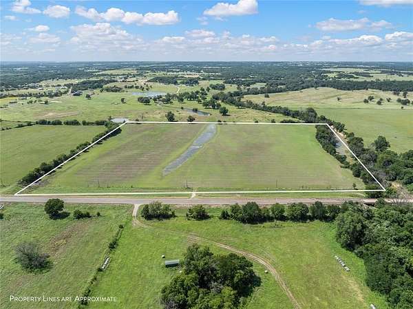 30 Acres of Land for Sale in Waco, Texas