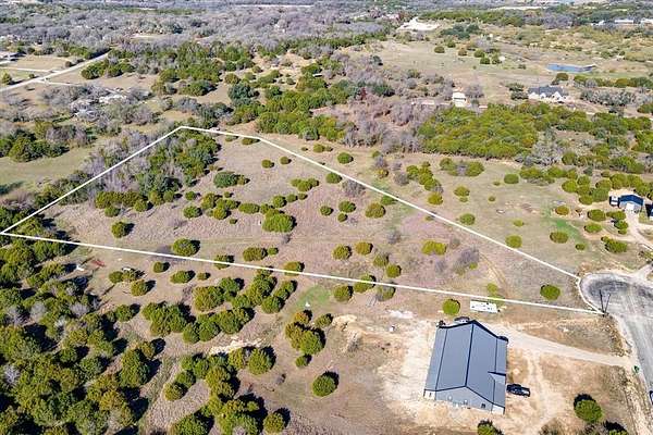 6 Acres of Land for Sale in Weatherford, Texas