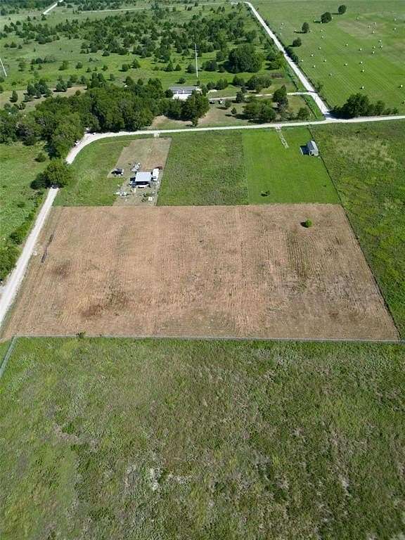 2.43 Acres of Residential Land for Sale in Kerens, Texas