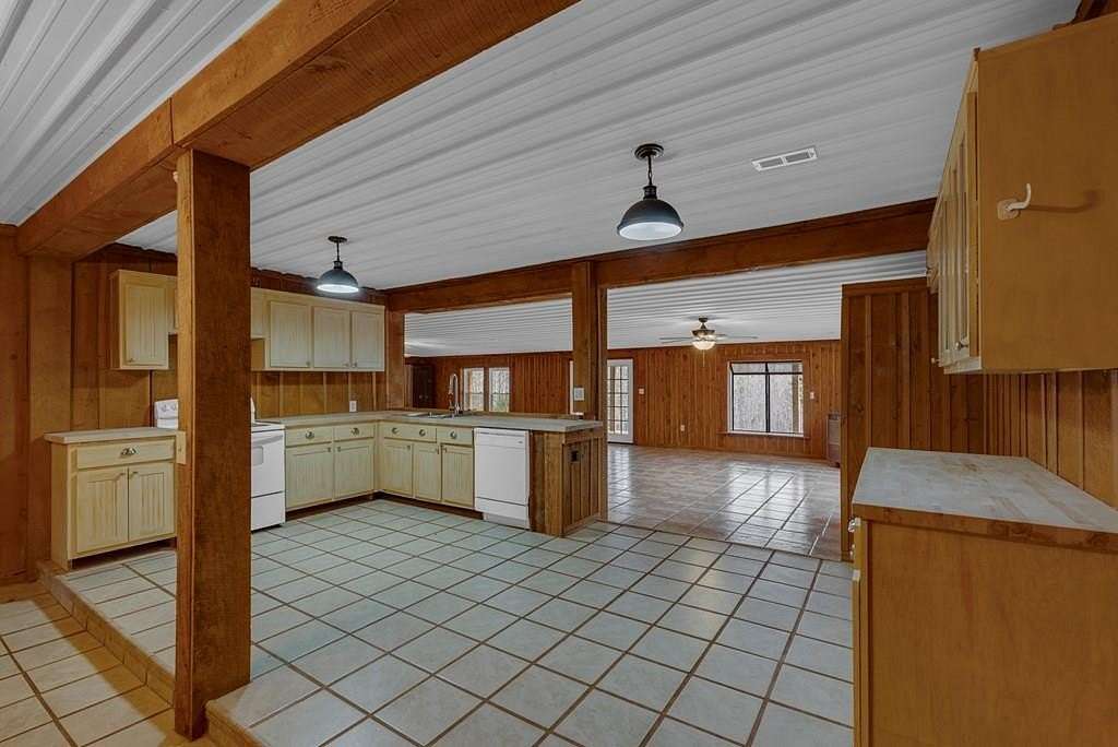 4.14 Acres of Residential Land with Home for Sale in Walling, Tennessee