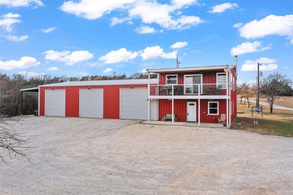 15 Acres of Recreational Land with Home for Sale in Muenster, Texas