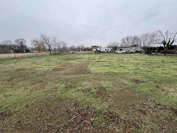 1.5 Acres of Residential Land for Sale in Pasco, Washington