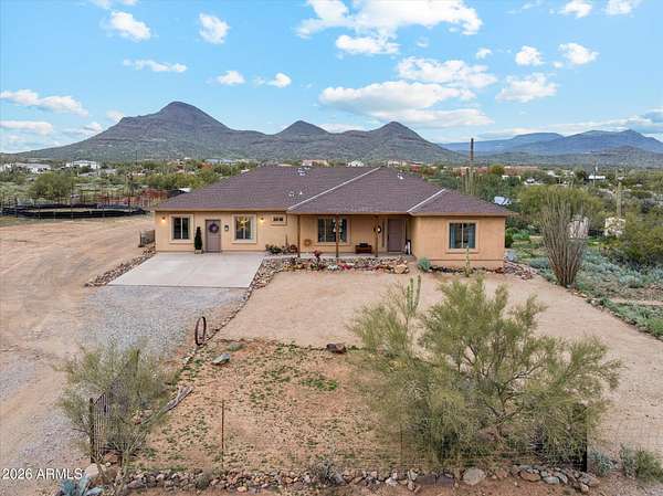 2.5 Acres of Residential Land with Home for Sale in Cave Creek, Arizona