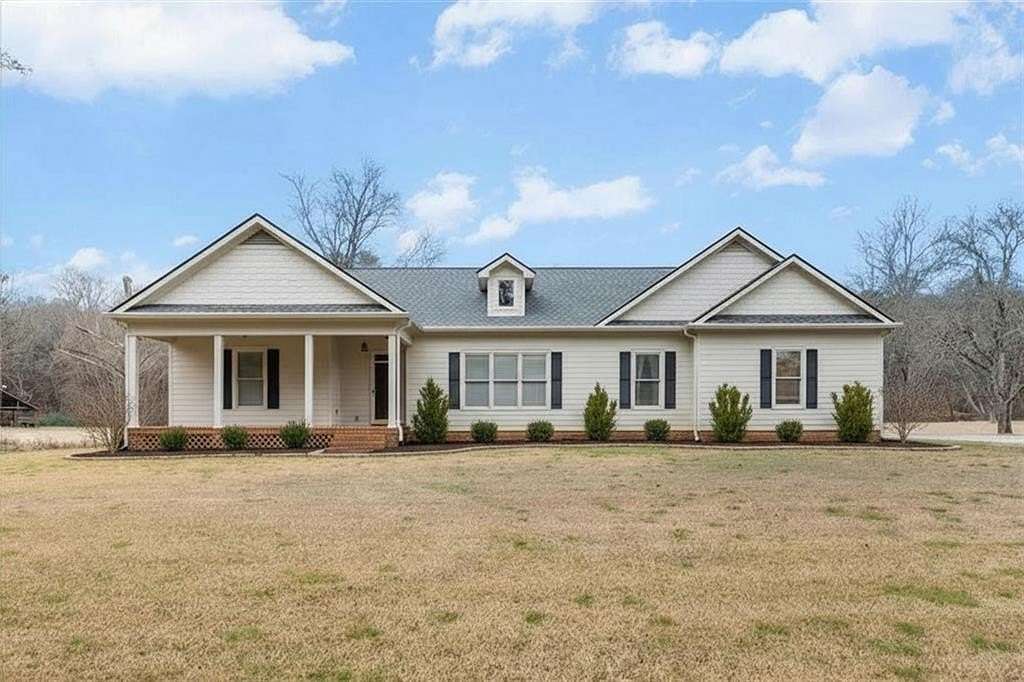 5.49 Acres of Land with Home for Sale in Rome, Georgia