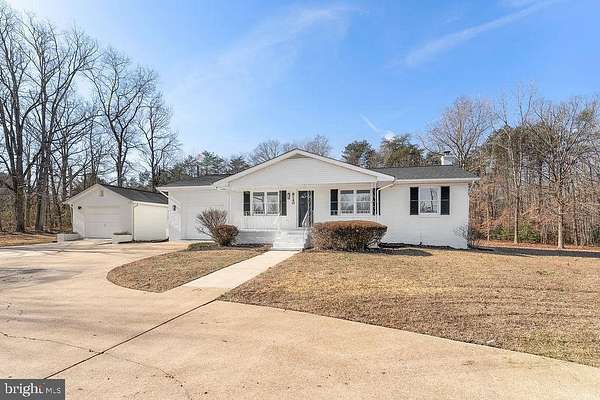 5 Acres of Residential Land with Home for Sale in Spotsylvania, Virginia