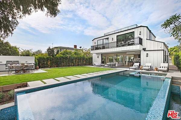 0.19 Acres of Residential Land for Sale in Pacific Palisades, California