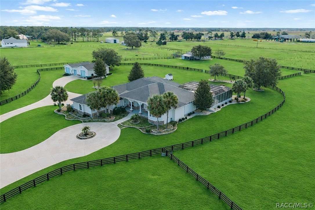 10 Acres of Land with Home for Sale in Wildwood, Florida