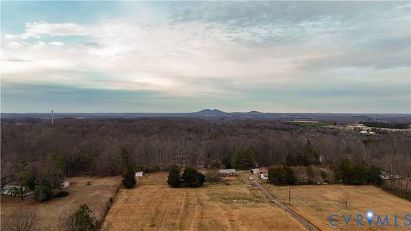 20 Acres of Land with Home for Sale in Farmville, Virginia