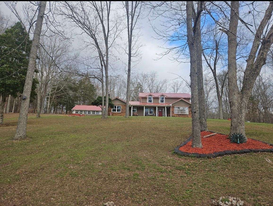 5.48 Acres of Land with Home for Sale in Cumberland City, Tennessee