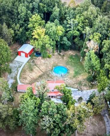 5.48 Acres of Land with Home for Sale in Cumberland City, Tennessee