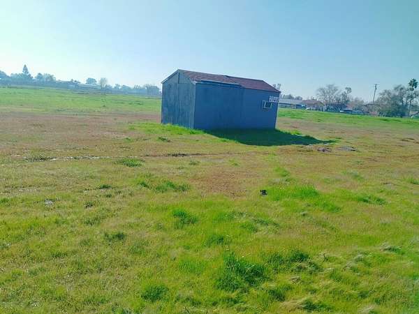 1.67 Acres of Land for Sale in Rio Linda, California