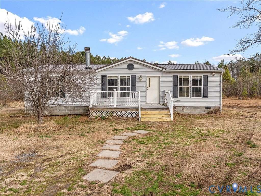 4.5 Acres of Residential Land with Home for Sale in Waverly, Virginia