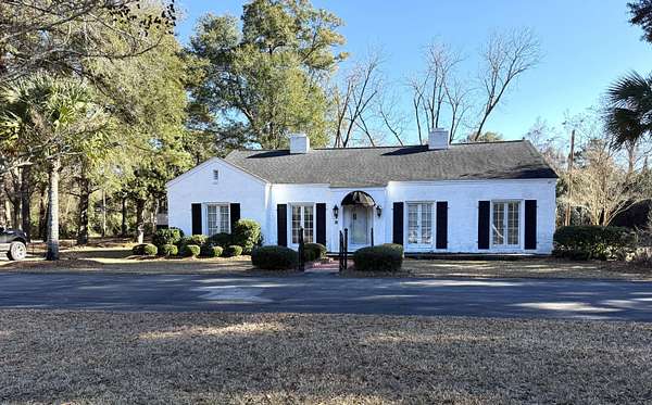3.3 Acres of Land with Home for Sale in Summerton, South Carolina