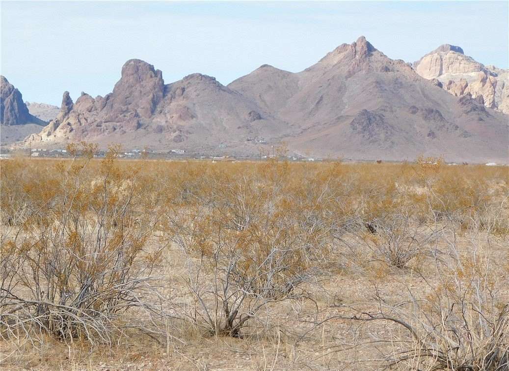 2.2 Acres of Land for Sale in Golden Valley, Arizona