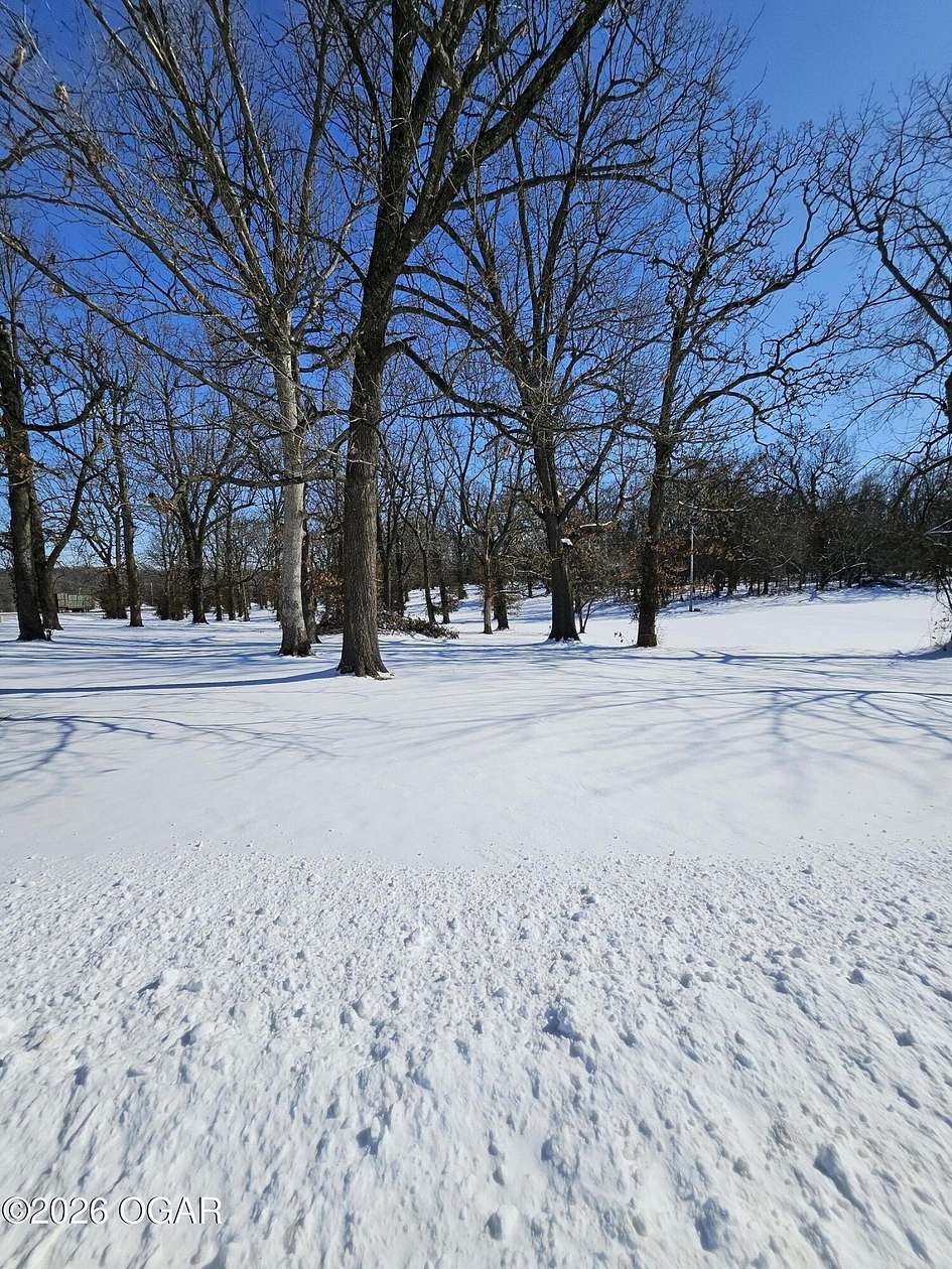 5 Acres of Mixed-Use Land for Sale in Monett, Missouri