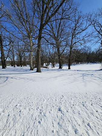 5 Acres of Mixed-Use Land for Sale in Monett, Missouri