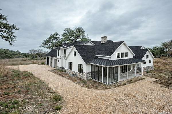 6 Acres of Residential Land with Home for Sale in Hondo, Texas