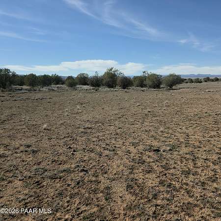 2 Acres of Land for Sale in Paulden, Arizona