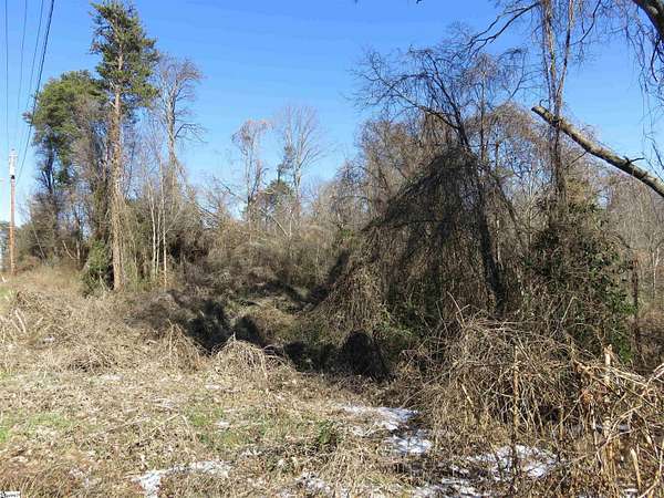 6 Acres of Residential Land for Sale in Taylors, South Carolina