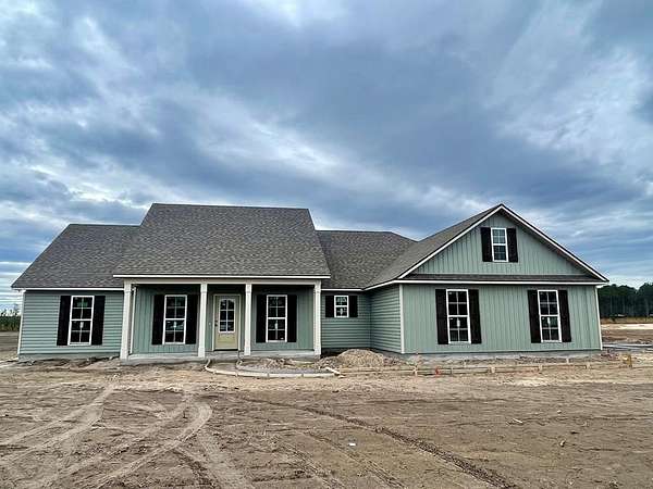 3.17 Acres of Land with Home for Sale in Nashville, Georgia