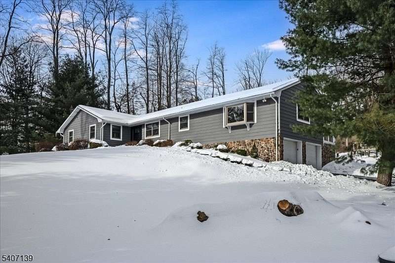 2 Acres of Residential Land with Home for Lease in Mendham Township, New Jersey