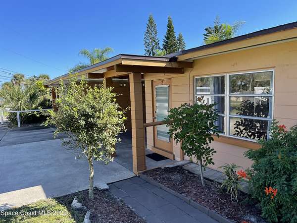 0.99 Acres of Residential Land with Home for Lease in Melbourne, Florida