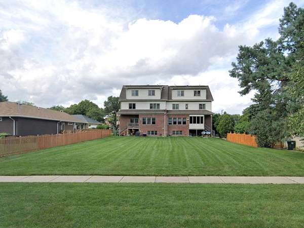 0.17 Acres of Residential Land for Sale in Morton Grove, Illinois