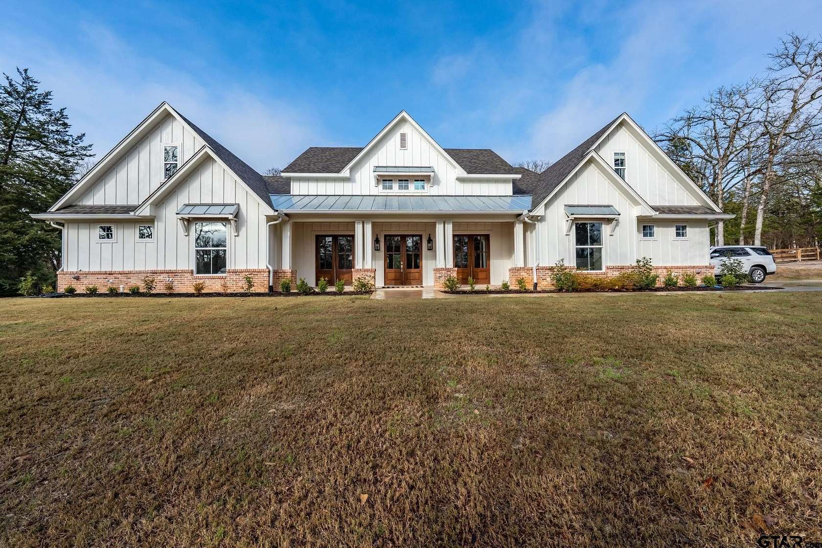 2.4 Acres of Residential Land with Home for Sale in Lindale, Texas