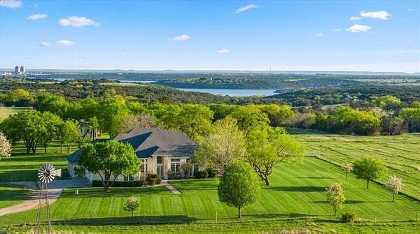 86 Acres of Land with Home for Sale in Granbury, Texas