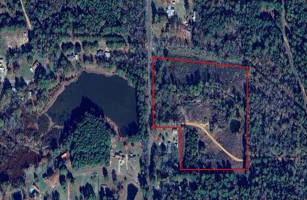 18.8 Acres of Recreational & Residential Land for Sale in Waskom, Texas