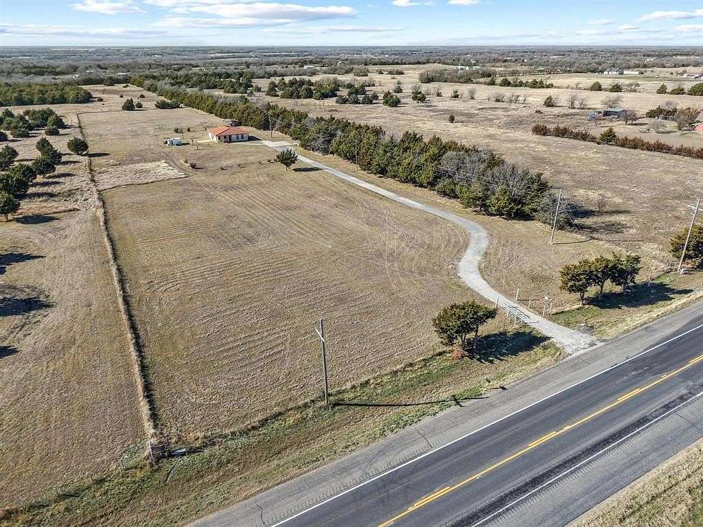 6 Acres of Land with Home for Sale in Whitewright, Texas