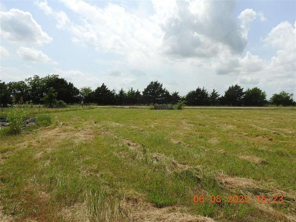 2.11 Acres of Land for Sale in Ladonia, Texas