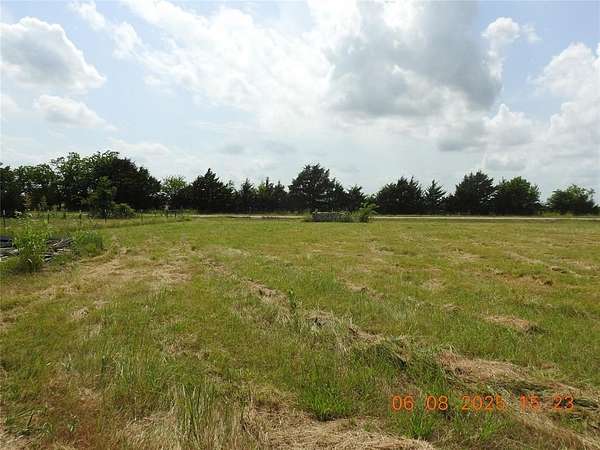 2.11 Acres of Land for Sale in Ladonia, Texas