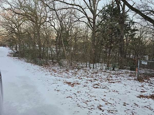 0.12 Acres of Residential Land for Sale in Gun Barrel City, Texas