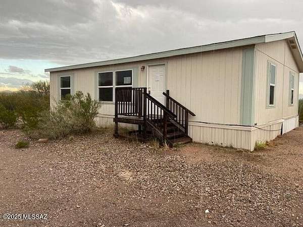 4.5 Acres of Residential Land with Home for Sale in Vail, Arizona