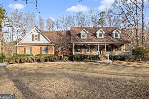 2.67 Acres of Residential Land with Home for Sale in Fayetteville, Georgia