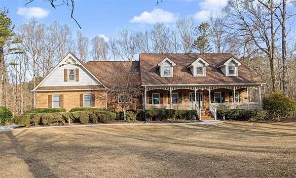 2.67 Acres of Land with Home for Sale in Fayetteville, Georgia