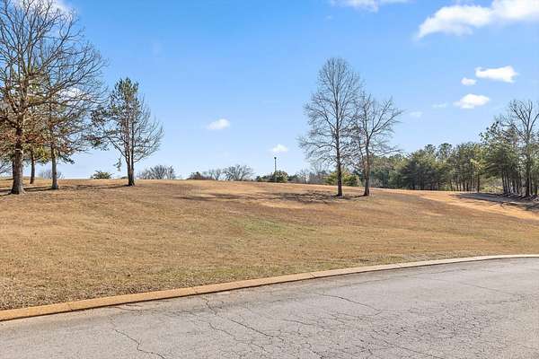 0.88 Acres of Residential Land for Sale in Chattanooga, Tennessee