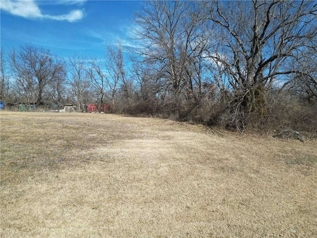 0.41 Acres of Residential Land for Sale in Kansas City, Missouri